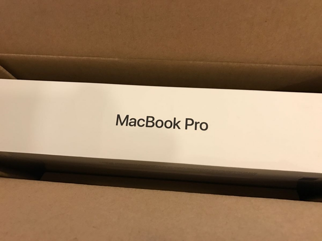 おや、なんか届いたようです・・・